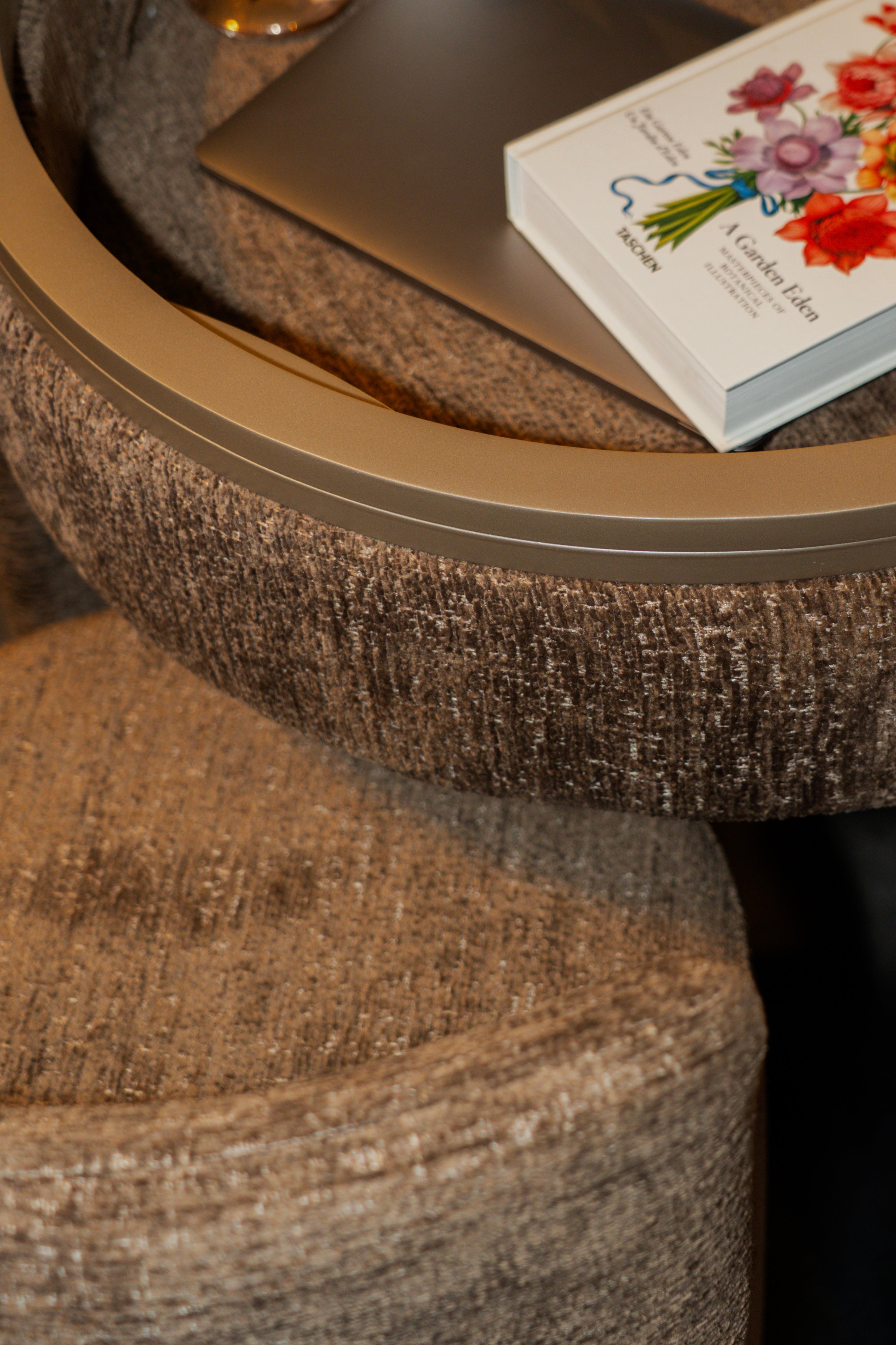 YOME Vanity Table Deep Mocha - Luxury round makeup table
