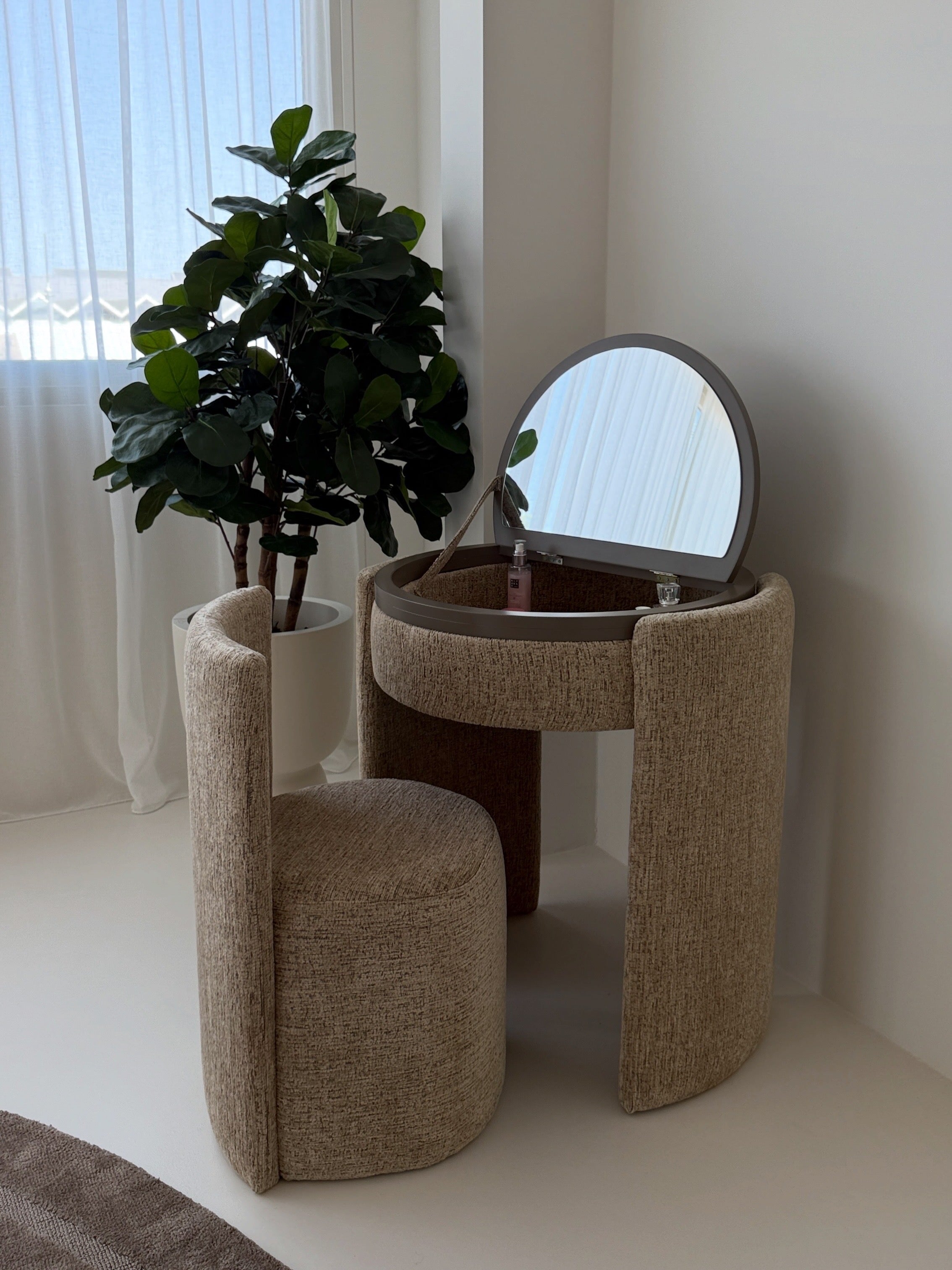 YOME Vanity Table Taupe - Luxury round makeup table
