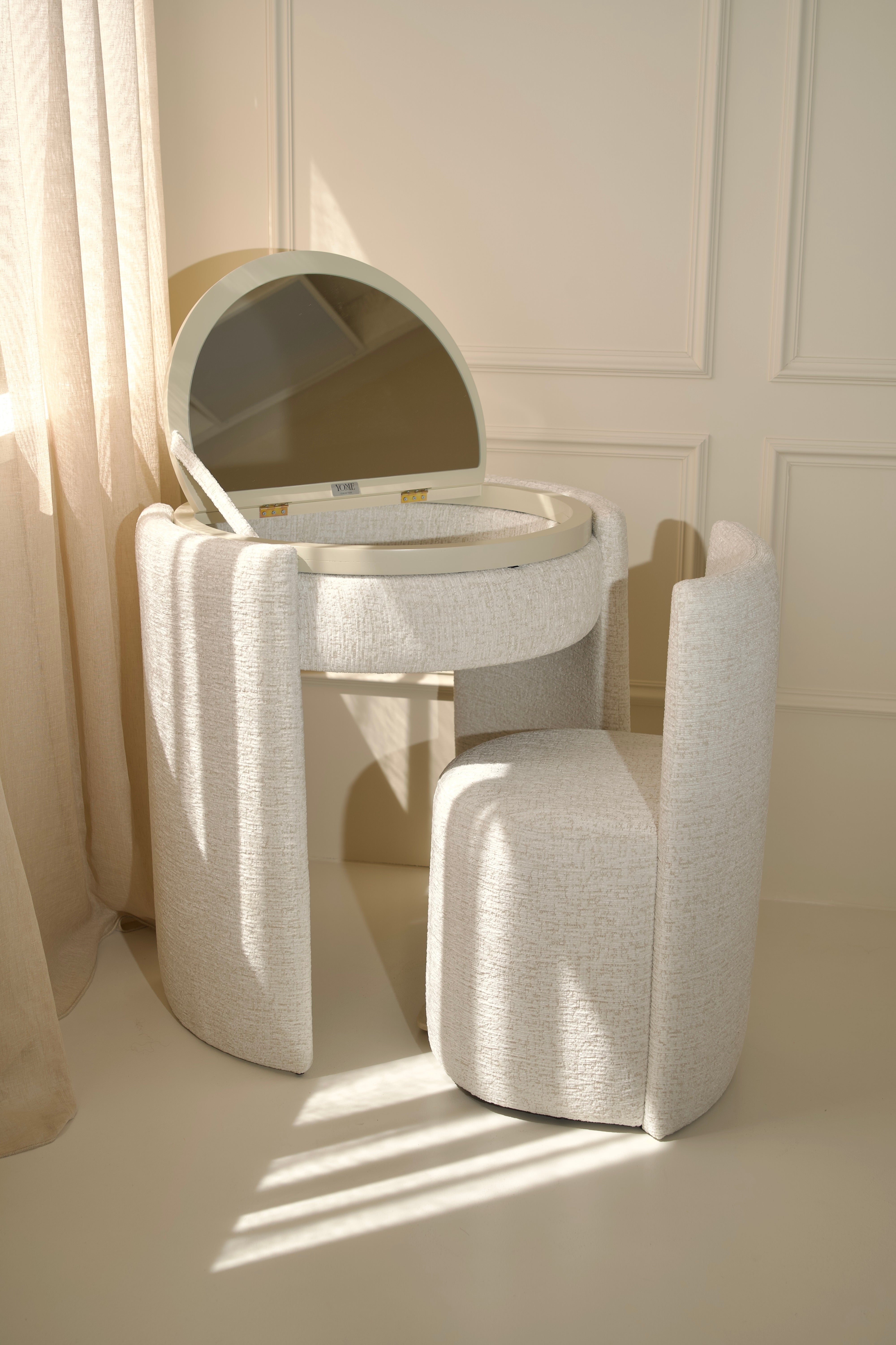 YOME Vanity Table Off White - Luxury round makeup table